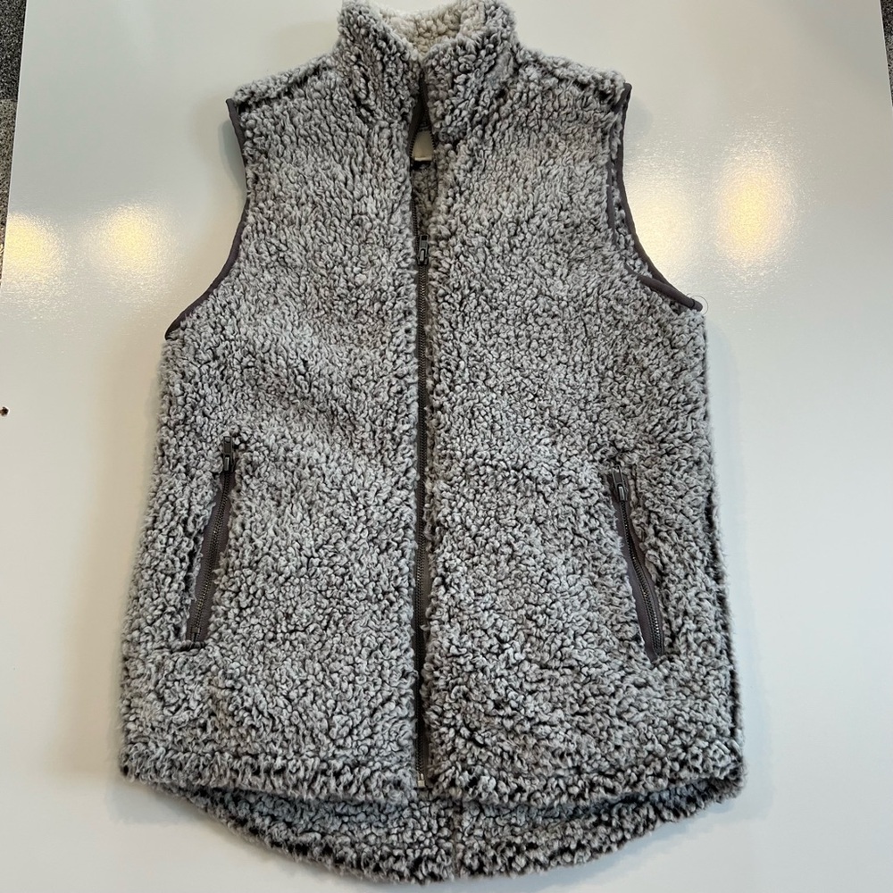 ❤️3/$15 Thread & Supply Women's Fleece Vest - Light Gray XS - Picture 2 of 9